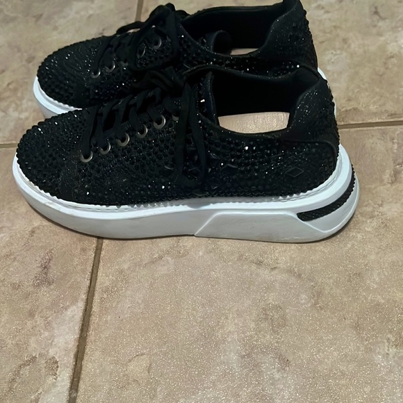 Women sneakers - Picture 2 of 2